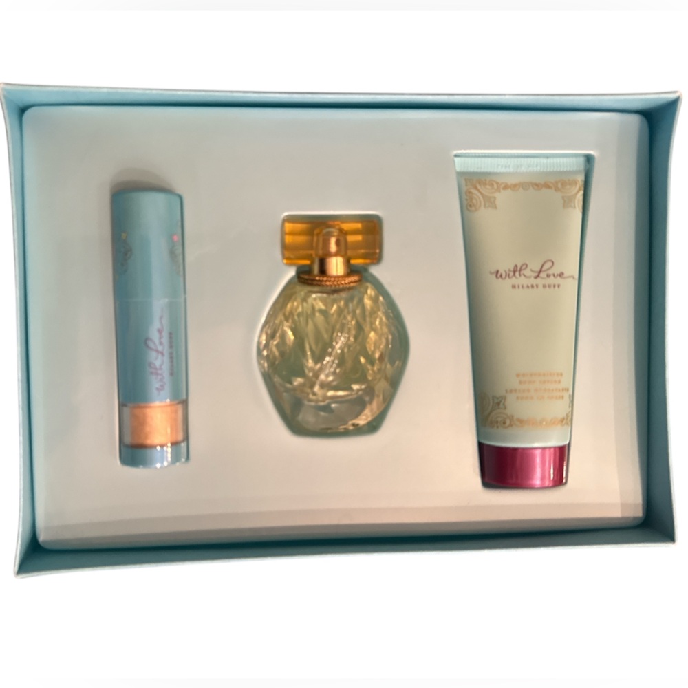 With Love…Hilary Duff 1.7 oz Perfume, 3.3 oz Lotion, 0.1 oz Shimmer Powder Brush